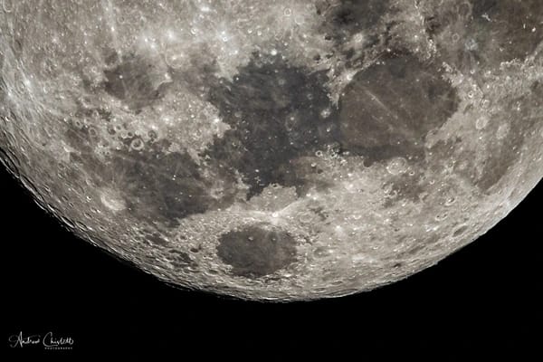 how to photograph the moon handheld